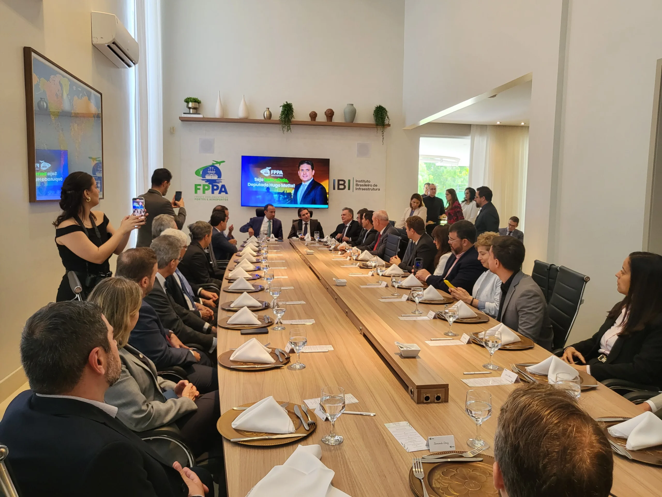 Almoço Exclusivo com Deputados e Mantenedores do IBI tem a presença de Hugo Motta (REPUBLICANOS - PB)