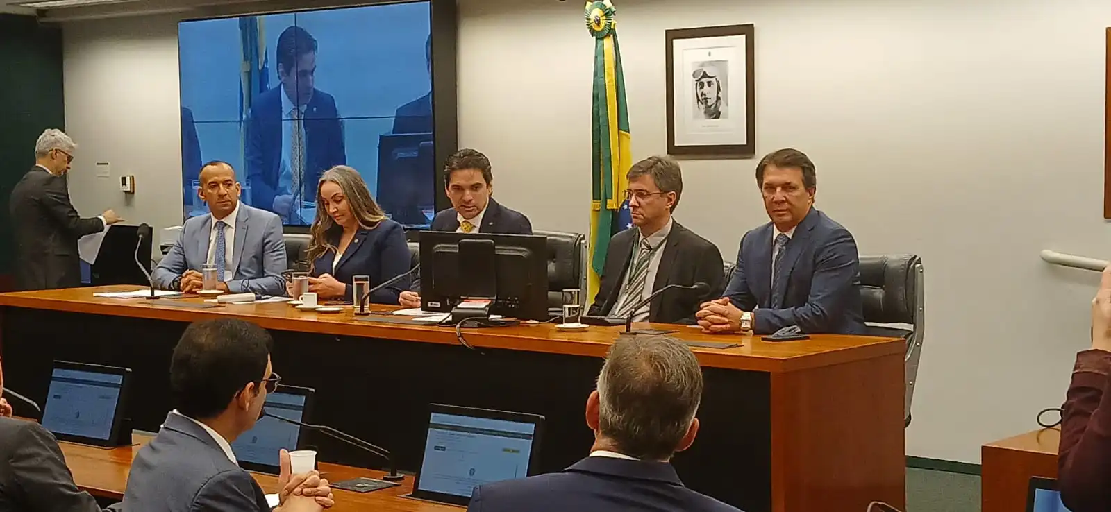 Comissão Especial sobre Sistema Portuário é instalada e elege Presidente e Vice-presidentes na Câmara