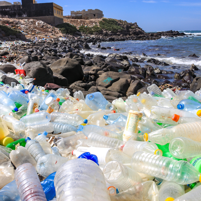 Brasil lamenta suspensão de negociações globais sobre poluição plástica em Genebra