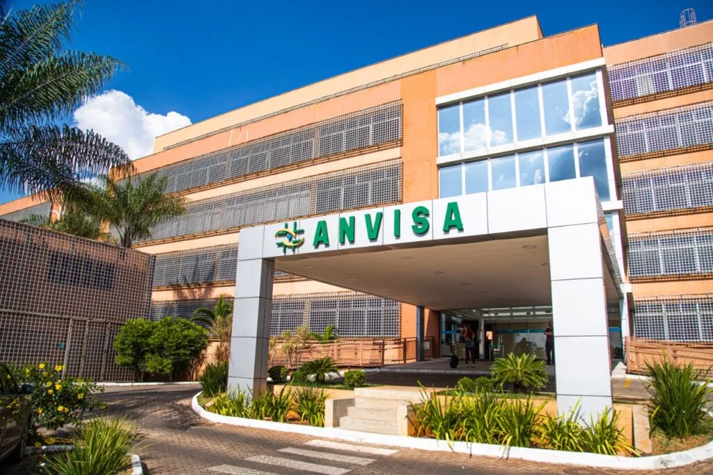 Anvisa lança nova API para envio de informações