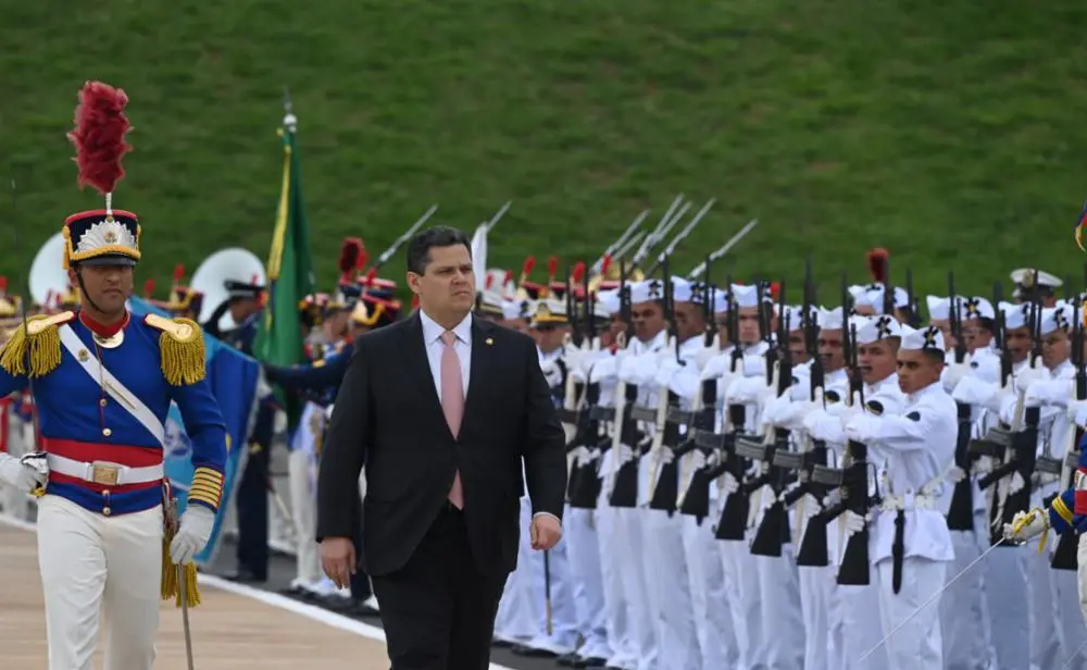 Ano legislativo de 2026 começa com prioridades dos Três Poderes e foco em democracia e reformas