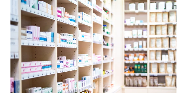Regime de preços da CMED e o custo invisível do atraso farmacêutico no Brasil