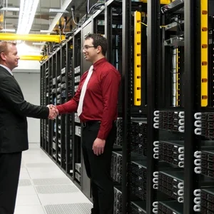 Regulação em construção: inteligência artificial, infraestrutura digital e a participação privada no processo normativo brasileiro